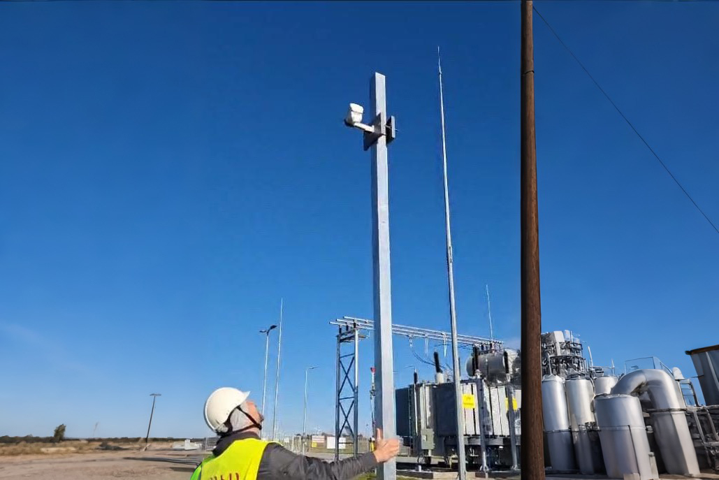 ¡La innovación China logra otro hito! ZN-SCB1051V40-ES Cámara PTZ tipo mini pistola implementada con éxito en la subestación checa